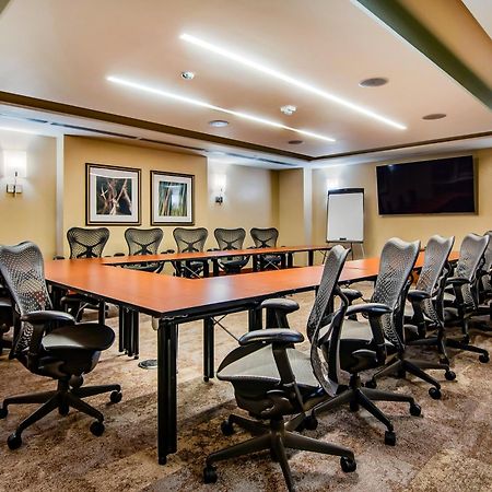 Hilton Garden Inn Alexandria Old Town National Harbor Екстериор снимка