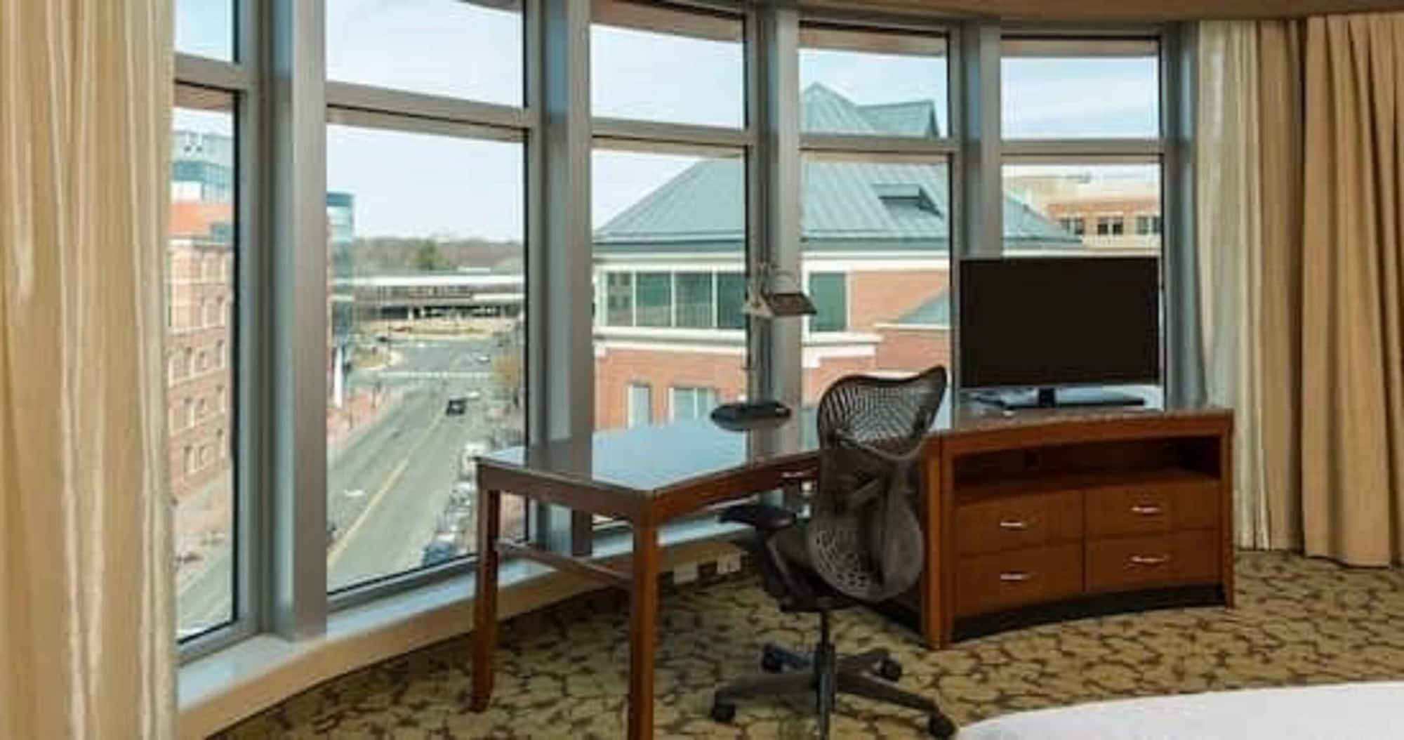 Hilton Garden Inn Alexandria Old Town National Harbor Екстериор снимка