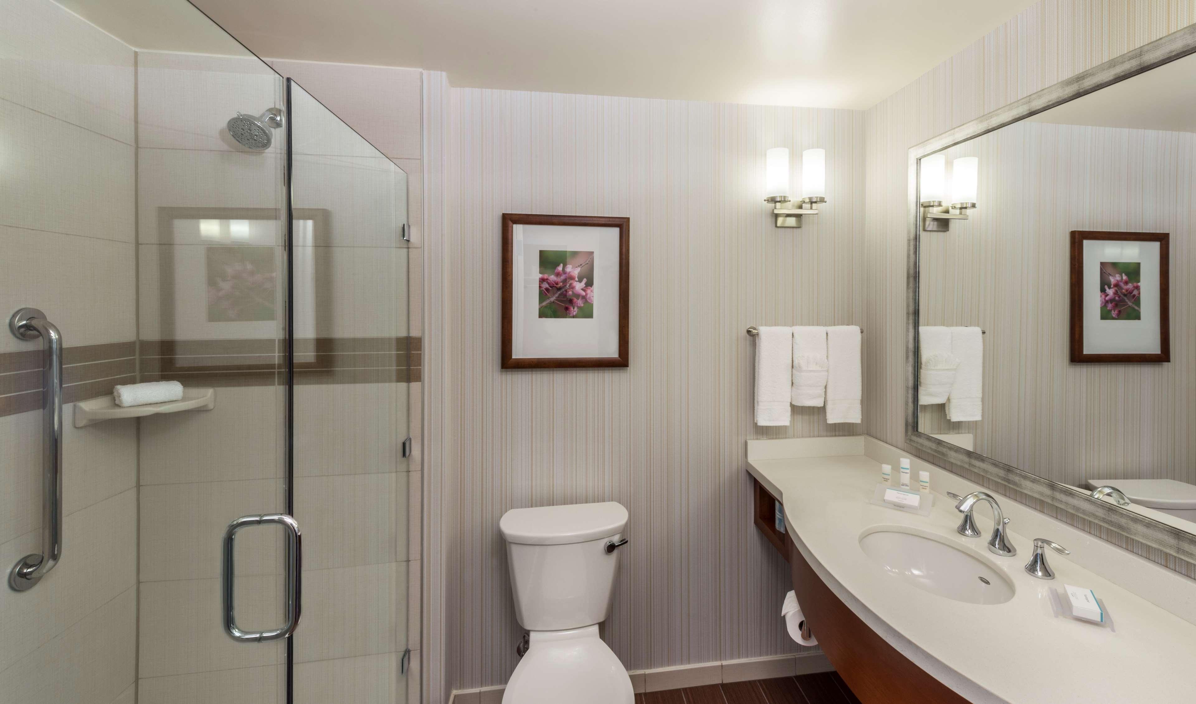 Hilton Garden Inn Alexandria Old Town National Harbor Екстериор снимка