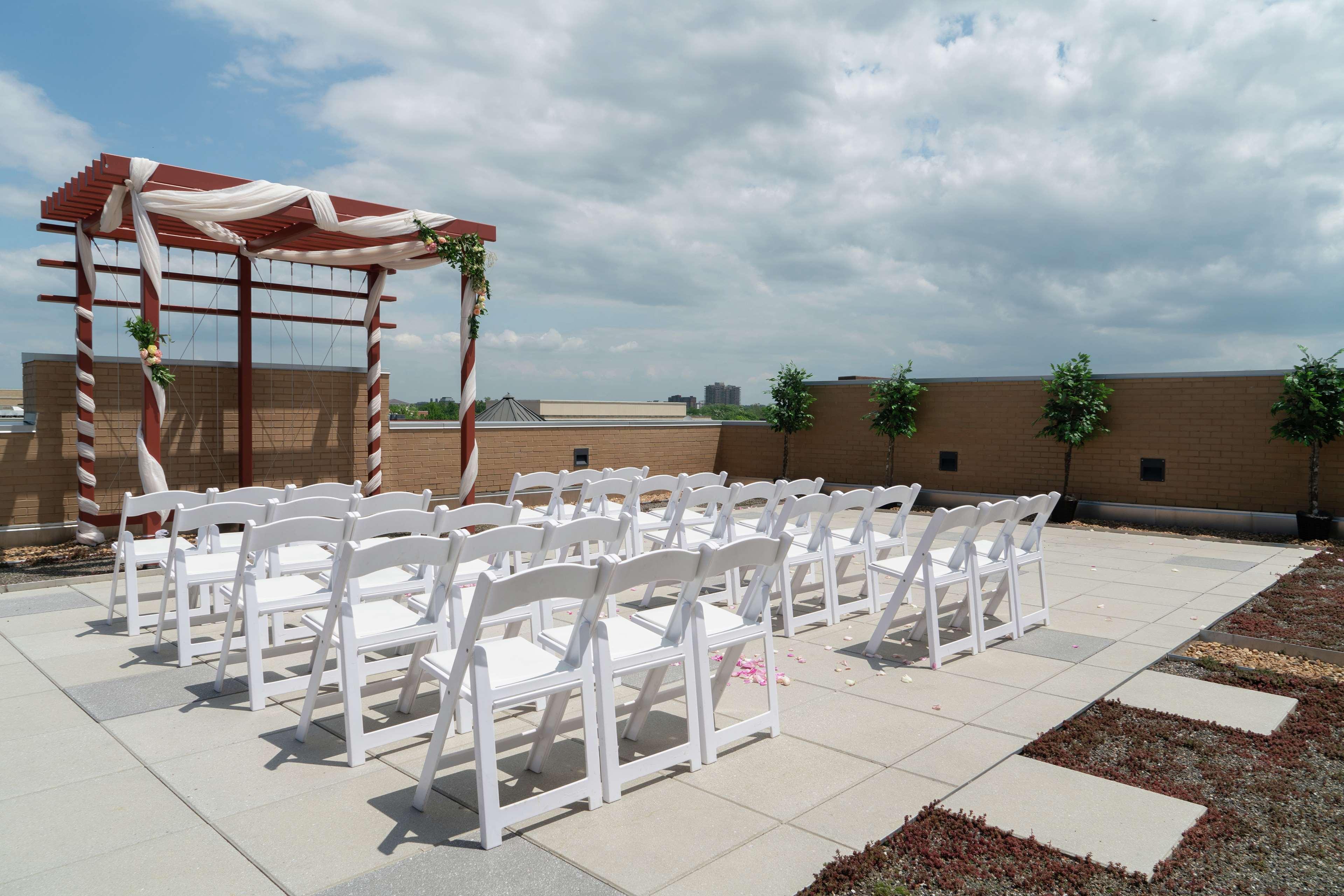 Hilton Garden Inn Alexandria Old Town National Harbor Екстериор снимка