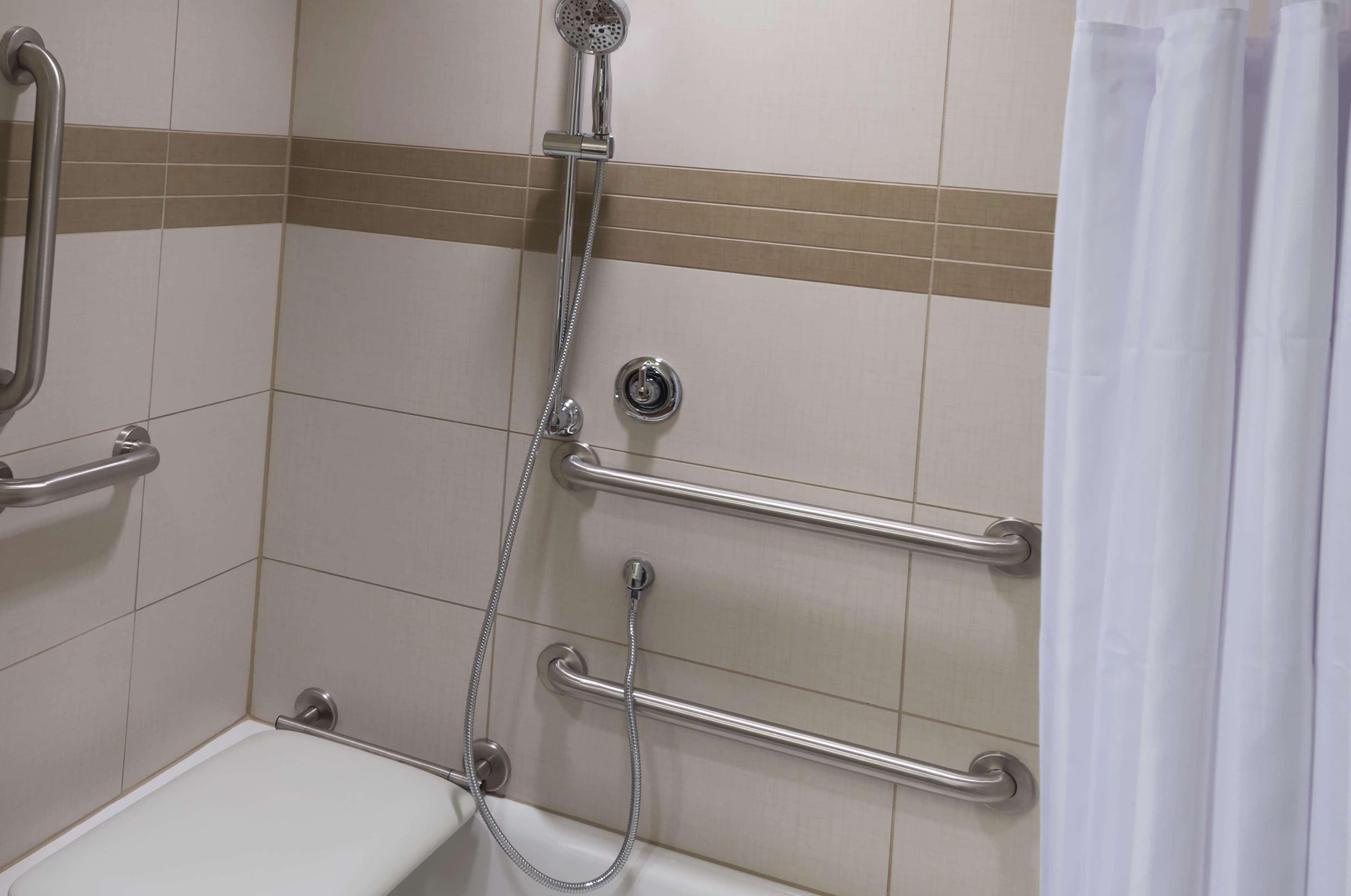 Hilton Garden Inn Alexandria Old Town National Harbor Екстериор снимка