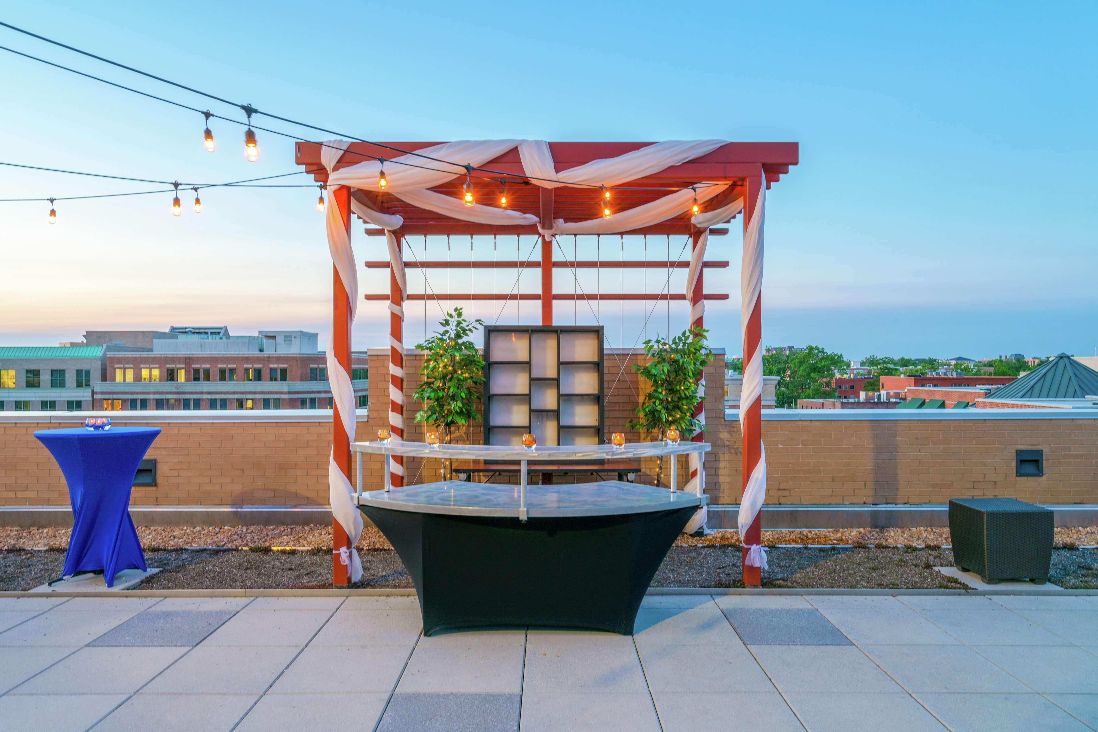 Hilton Garden Inn Alexandria Old Town National Harbor Екстериор снимка
