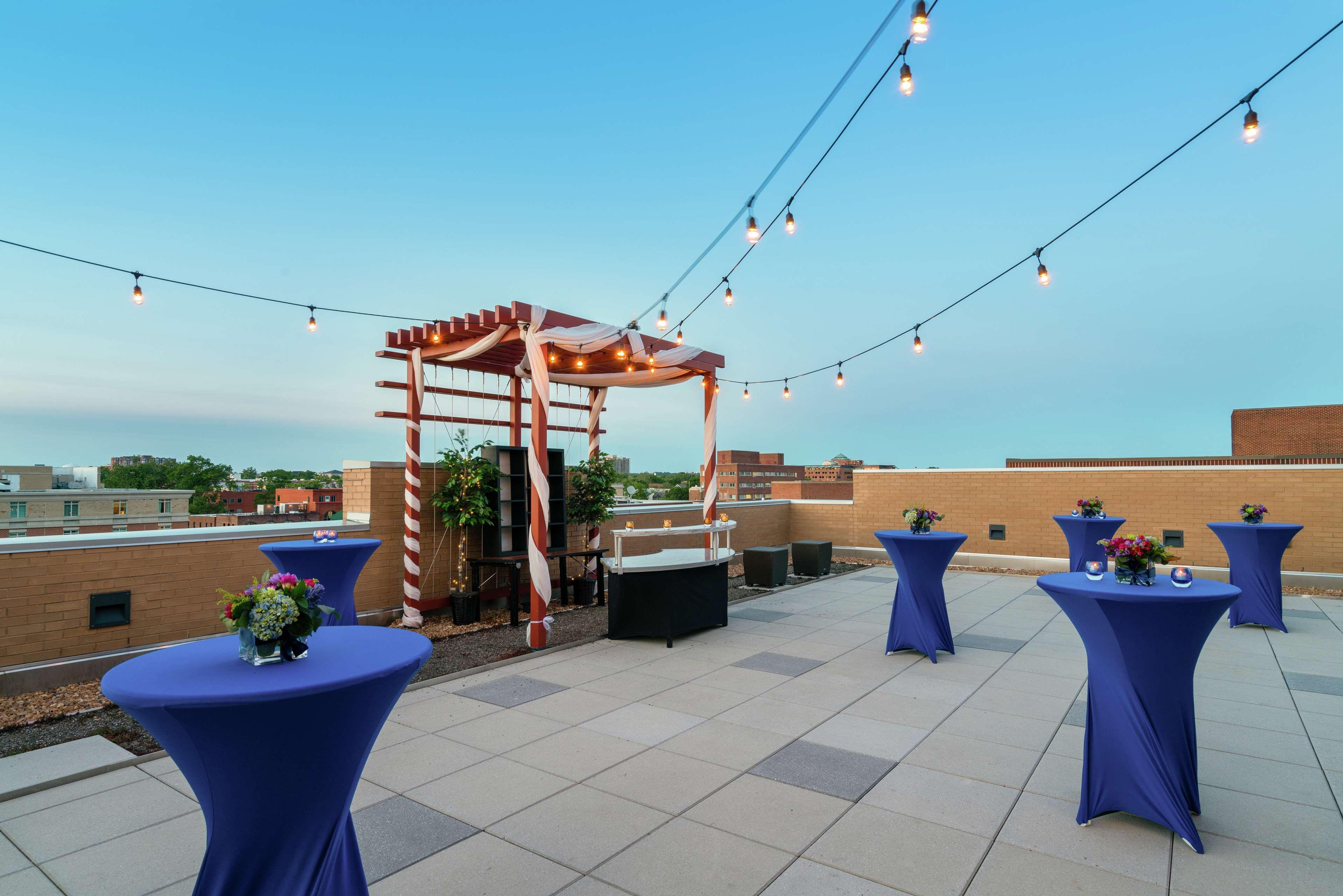Hilton Garden Inn Alexandria Old Town National Harbor Екстериор снимка
