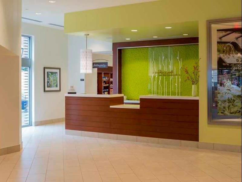 Hilton Garden Inn Alexandria Old Town National Harbor Екстериор снимка