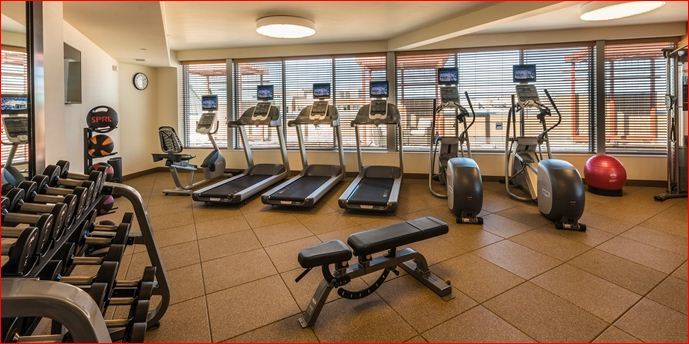 Hilton Garden Inn Alexandria Old Town National Harbor Екстериор снимка